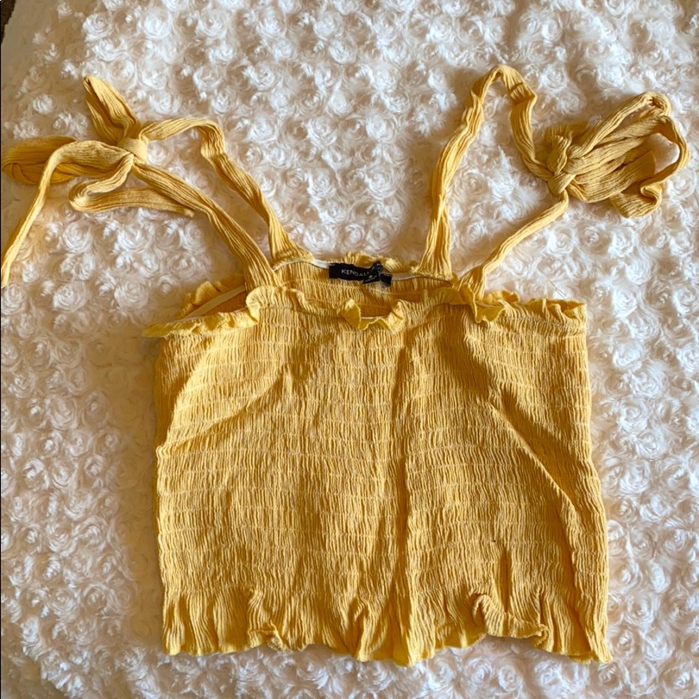 Crop top